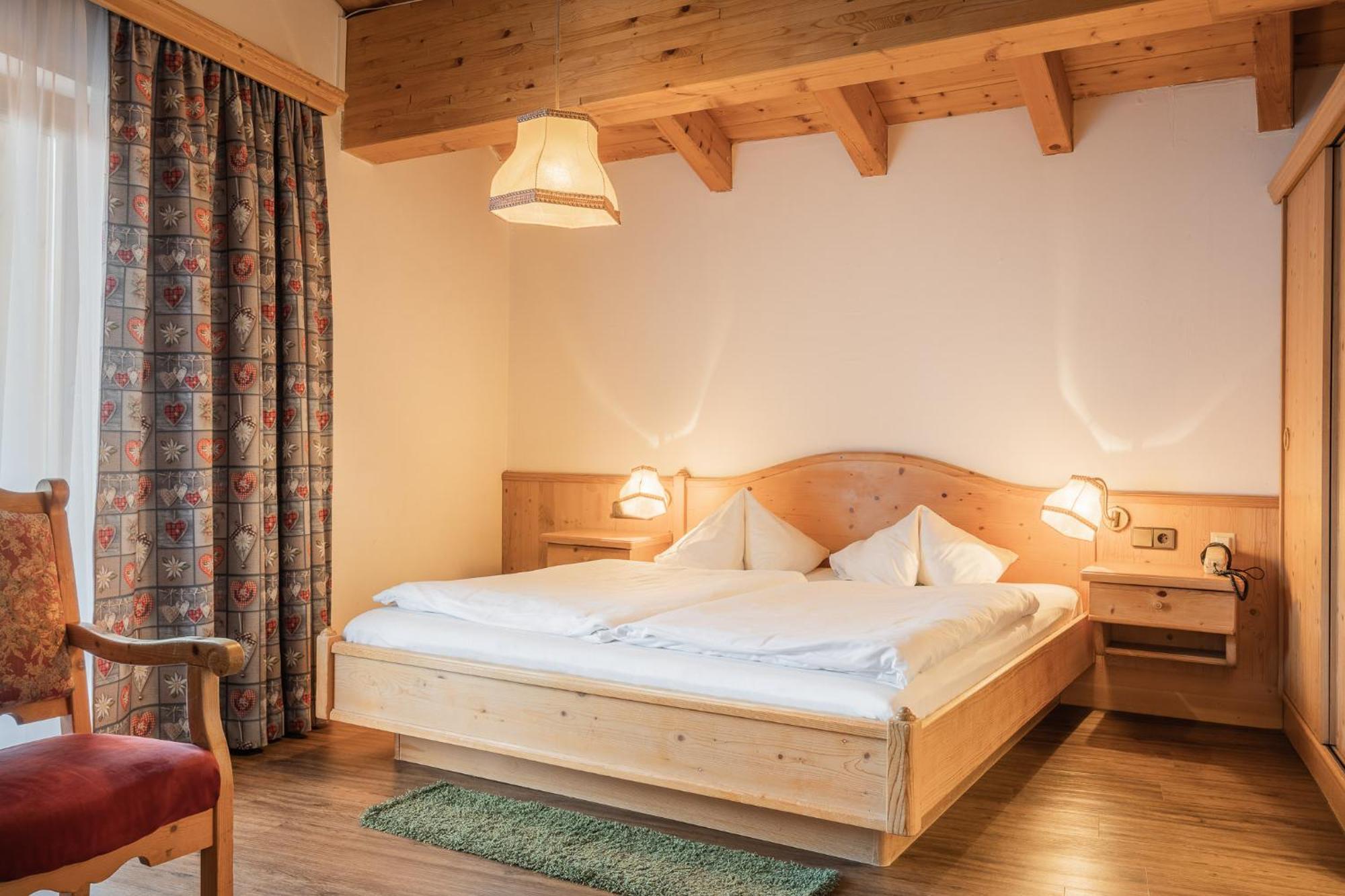 Hotel Batzenhaeusl Seefeld in Tirol Exterior foto